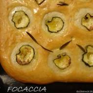 Urywki historii i kawałki ciasta. Maczane w oliwie. Focaccia.