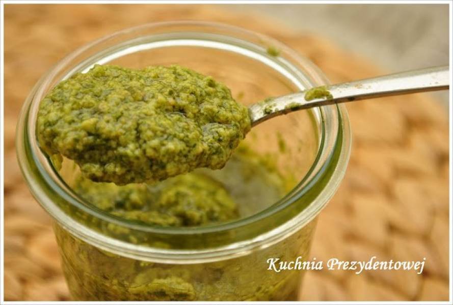 Pesto bazyliowe