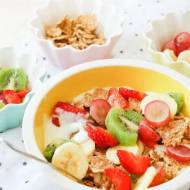 Wiosenny lunch - jogurt pełen słodkich kolorów