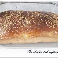 Pszenno - orkiszowy chleb na miodzie z ziarnami