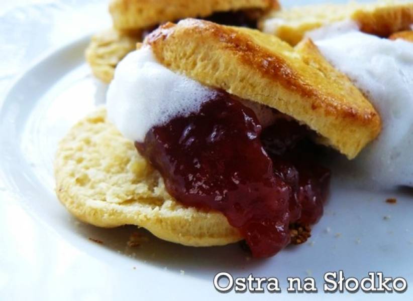 Scones – bułeczki śniadaniowe