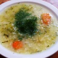 Zupa  ogórkowa  z ryżem