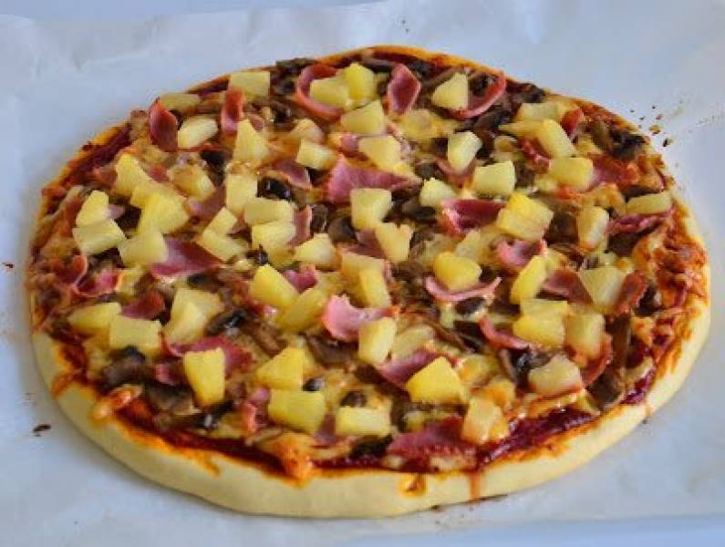 Przepis na Pizza hawajska - Ratunku obiad - KatalogSmakw.pl