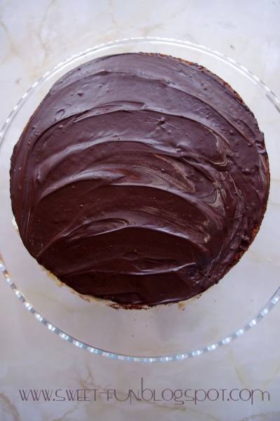 Wytworny tort czekoladowy