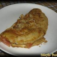 Omlet z szynką i pomidorem
