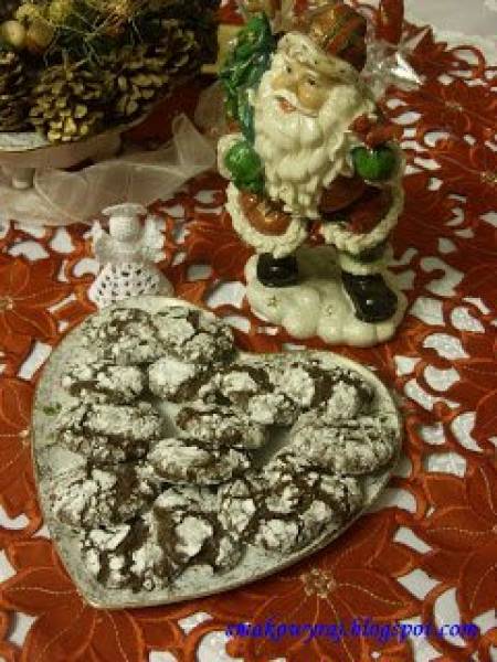 Kule śniegowe, czyli amerykańskie popękane / połamane ciasteczka czekoladowe- Chocolate Crinkle Cookies