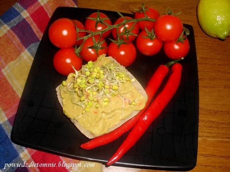 Na ostro - pasta z awokado i chili