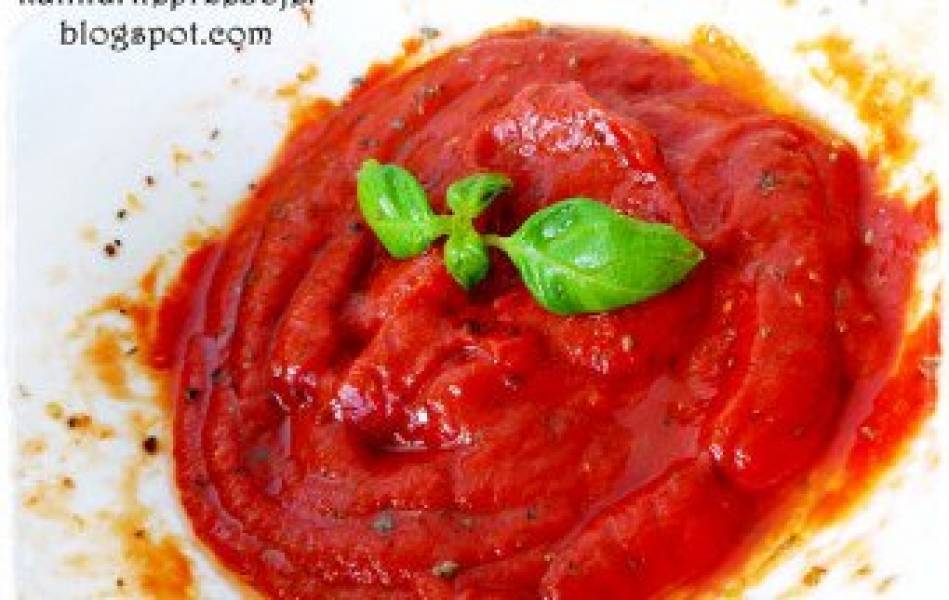 Szybki sos do pizzy – sos pomidorowy