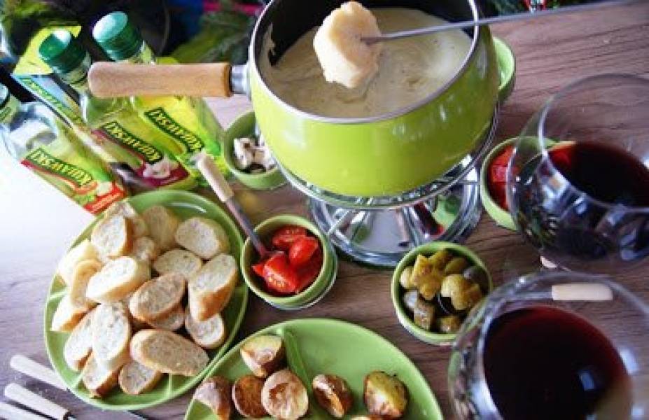 Kremowe fondue serowe