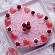 Walentynkowy tort malinowy