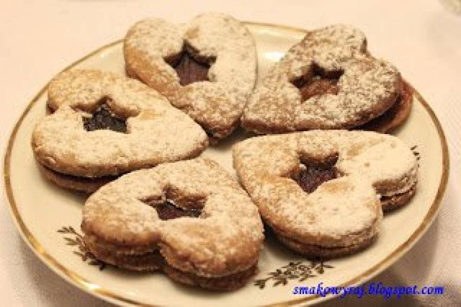 Austriackie kruche ciasteczka z marmoladą lub dżemem w wersji Walentynkowej lub Świątecznej (Sandwich Cookies)