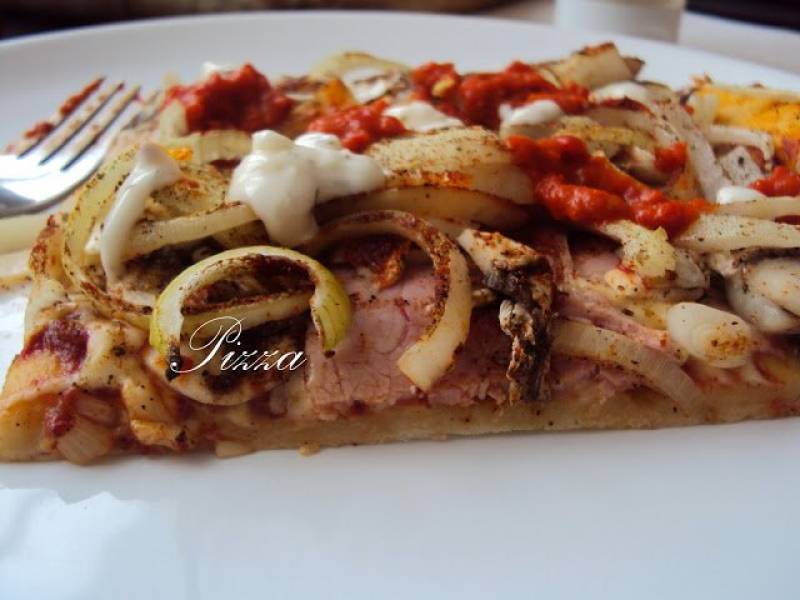 Pizza pieczarkowa