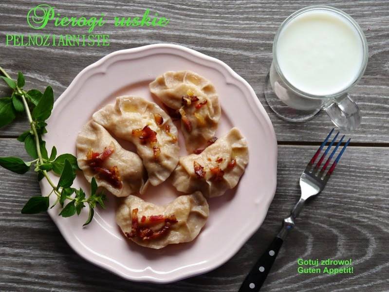 Pierogi ruskie pelnoziarniste z majerankiem