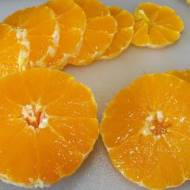 Słoneczne ciasto z pomarańczami i karmelem.