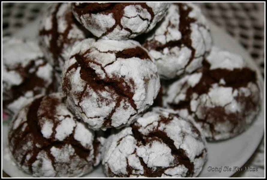 Chocolate crinkles