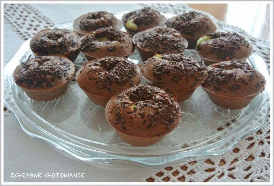 Muffiny kakaowe z budyniem