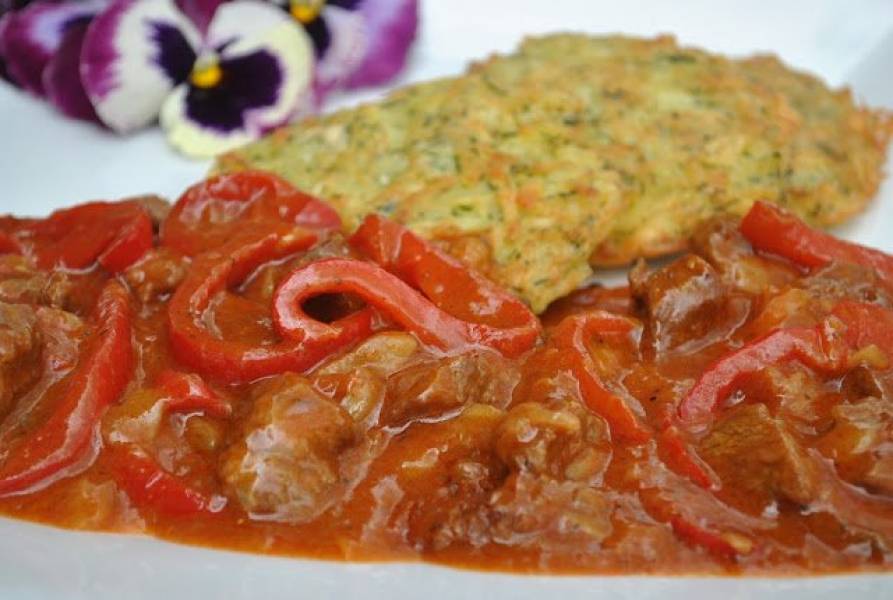 Gulasz po węgiersku ala Bogracz