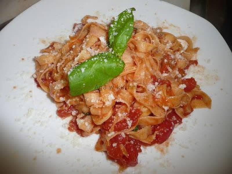 Tagliatelle pomodoro