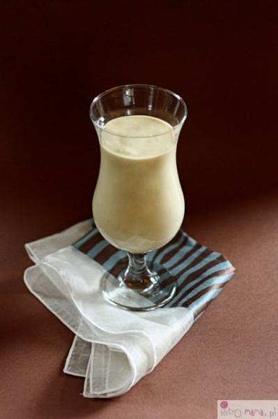Bananowy shake z masłem orzechowym