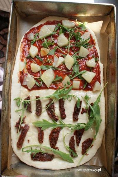 Pizza włoska -  z gotowej mieszanki.