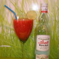 Wakacyjny drink arbuzowo - truskawkowy z rumem