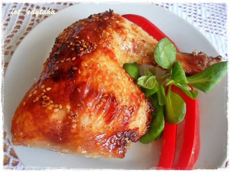 Kurczak pieczony w miodzie i sezamie
