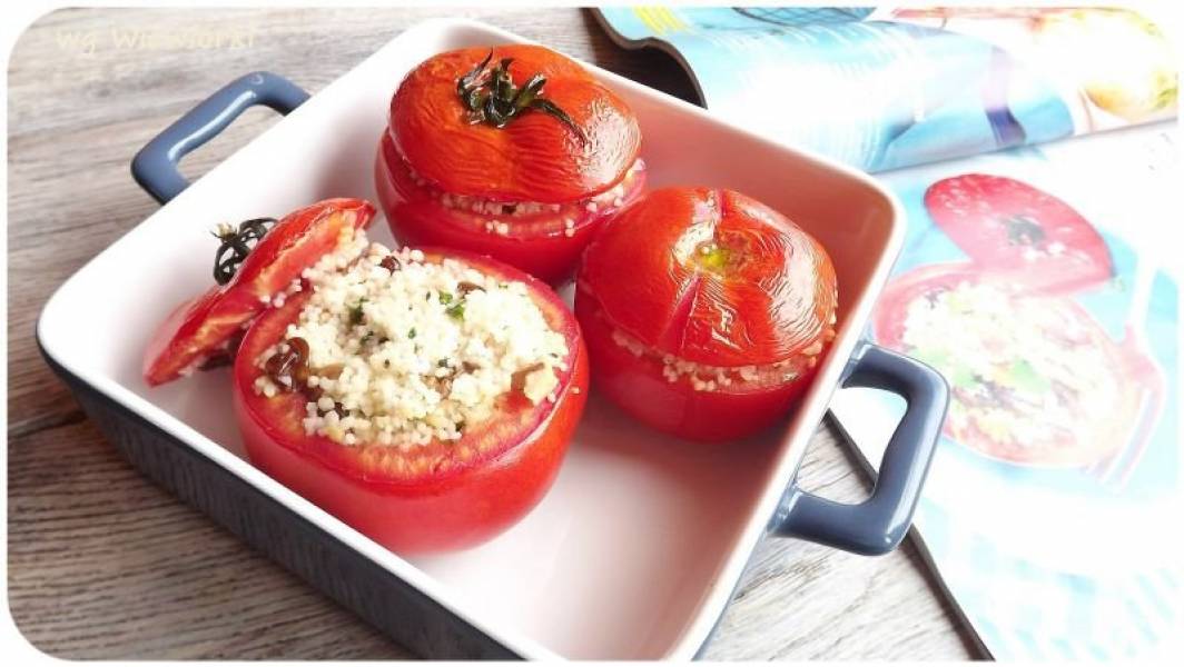 Dylematy i Pomidory faszerowane kus kusem oraz bakaliami