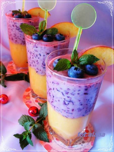 Smoothie brzoskwiniowo borówkowe