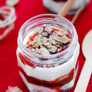 Drugie śniadanie z Fitellą #12 Prosty deser jogurtowy w słoiku