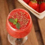 Smoothie truskawkowe z siemieniem lnianym