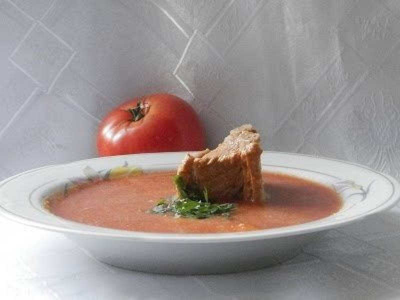 Tradycyjna zupa pomidorowa