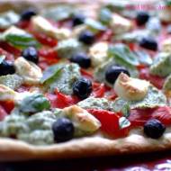 Pizza na cienkim cieście w dietetycznym wydaniu