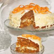 Tort marchewkowy z pomarańczowym kremem