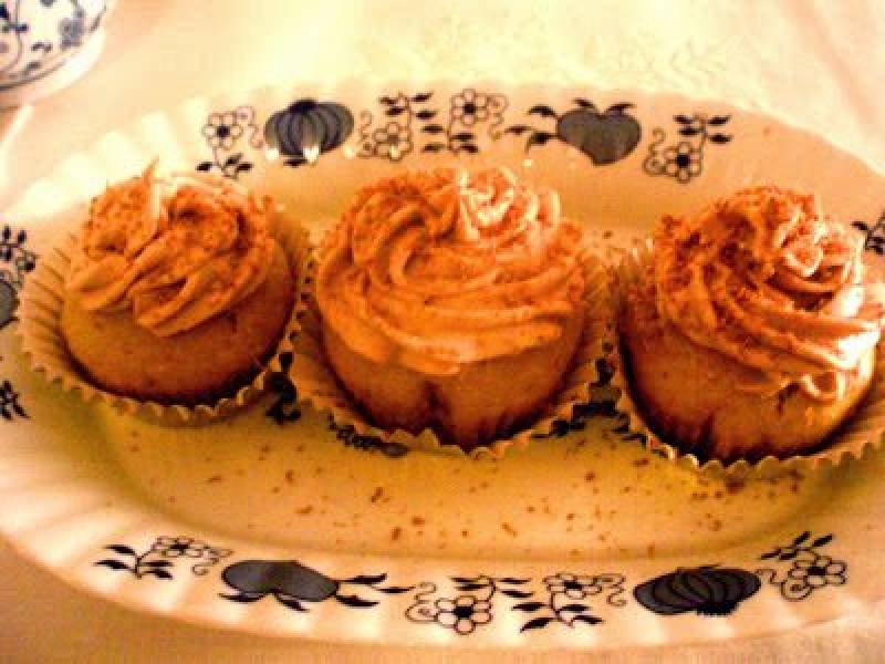 Dyniowe muffiny z kremem Toblerone