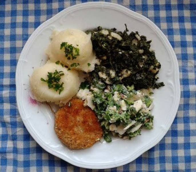 Jarmużowa sałatka i surówka, DKF