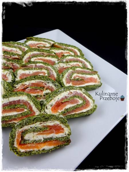 Spinach roll with smoked salmon and Almette cheese