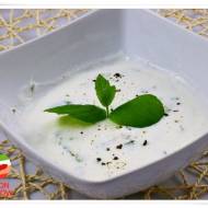 Grecki sos jogurtowo-miętowy