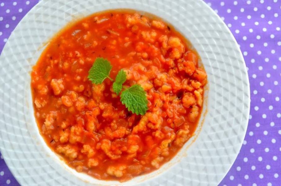 Zupa pomidorowa z tartymi kluseczkami + film