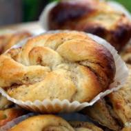 Szwedzkie bułeczki cynamonowe Kanelbullar