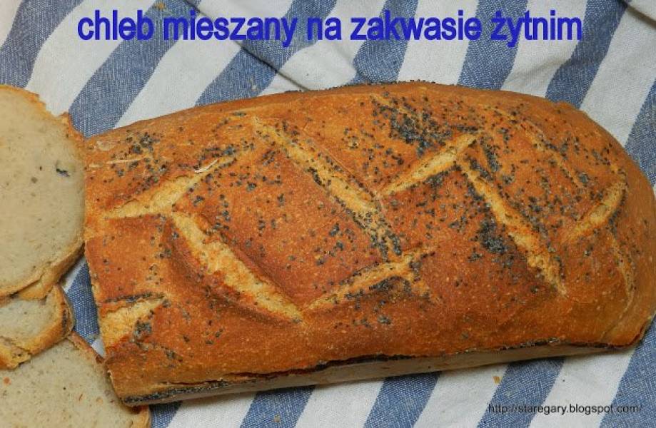 Chleb mieszany na zakwasie żytnim