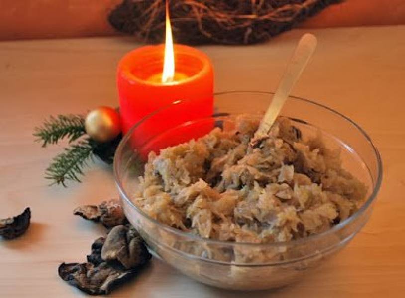Kapusta z grzybami na wigilijny stół / Cabbage with mushrooms on the Christmas Eve table