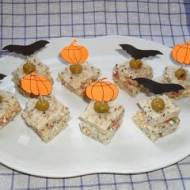 Małe kanapeczki z pastą łososiową - mój pomysł na wieczór Halloween