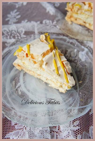 Tort bezowy z kremem cytrynowym (Lemon Cream Meringue Cake)