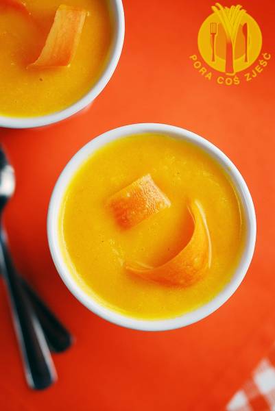 Zupa krem z marchewek i pomarańczy