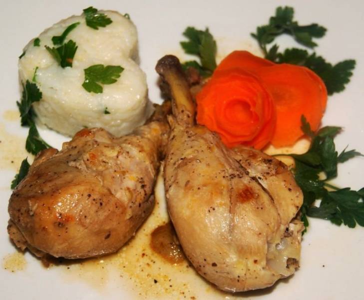 Gotowane pałki kurczaka - opieczone z imbirem i cytrusami