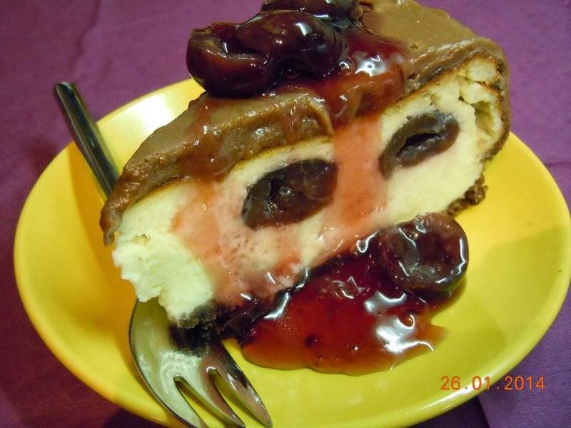 Sernik z wiśniami - cheesecake with cherries