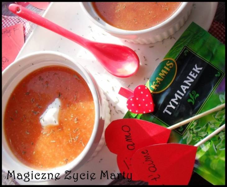 Zupa paprykowo- pomidorowa z nutką tymianku