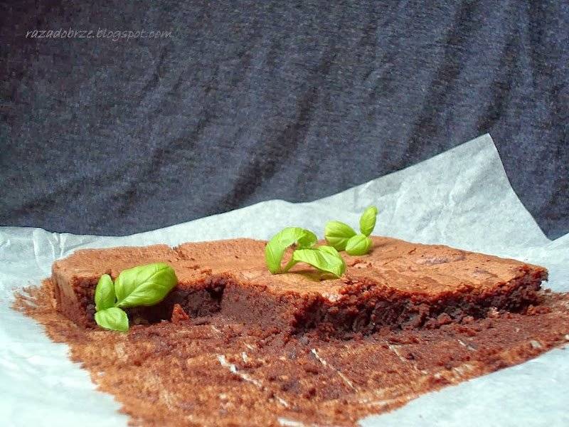 Wyjątkowe i najlepsze: brownie bazyliowo-cytrynowe