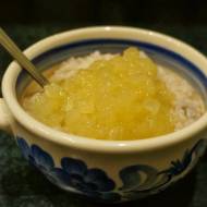 Kleik ryżowy z cynamonem i rodzynkami