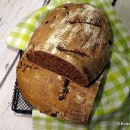 Drożdżowy chleb na polish z czekoladą i rodzynkami, czyli lutowa piekarnia